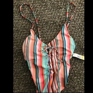 Striped lace-up bathing suit 👙